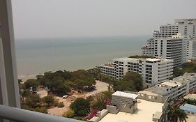 Cosy Beach View Apartments